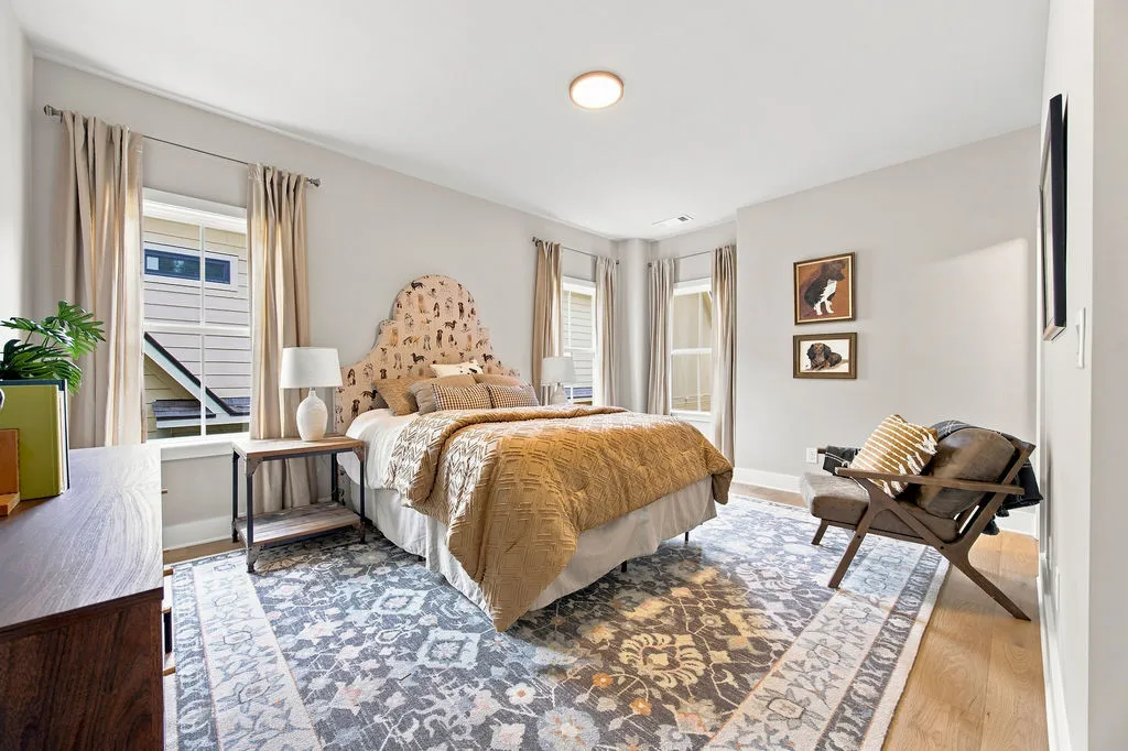 Secondary bedroom